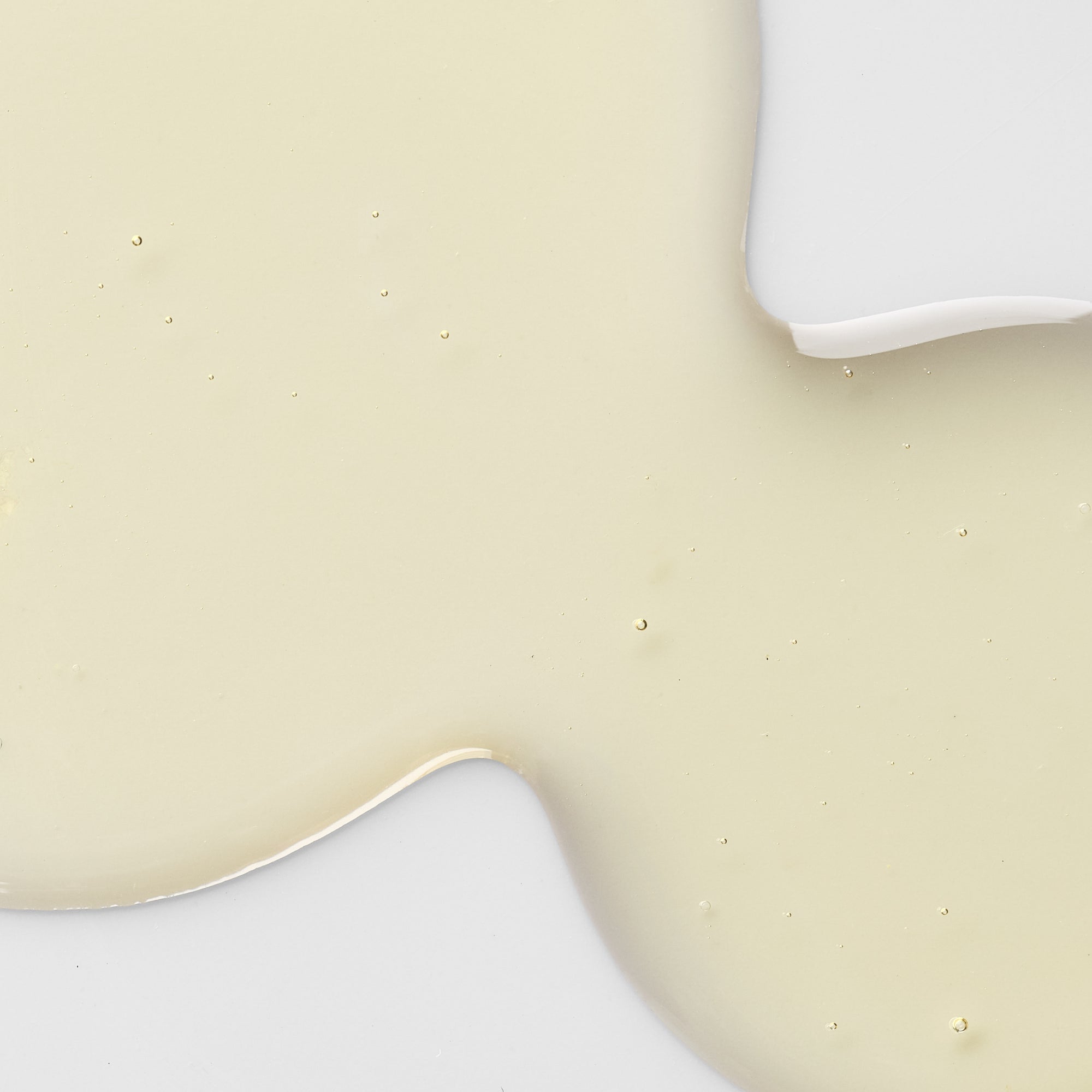 Comfort Zone: Tranquillity&#8482; Flower Blend  Limited-Edition Aromatic Oil Blend  consistency-2
